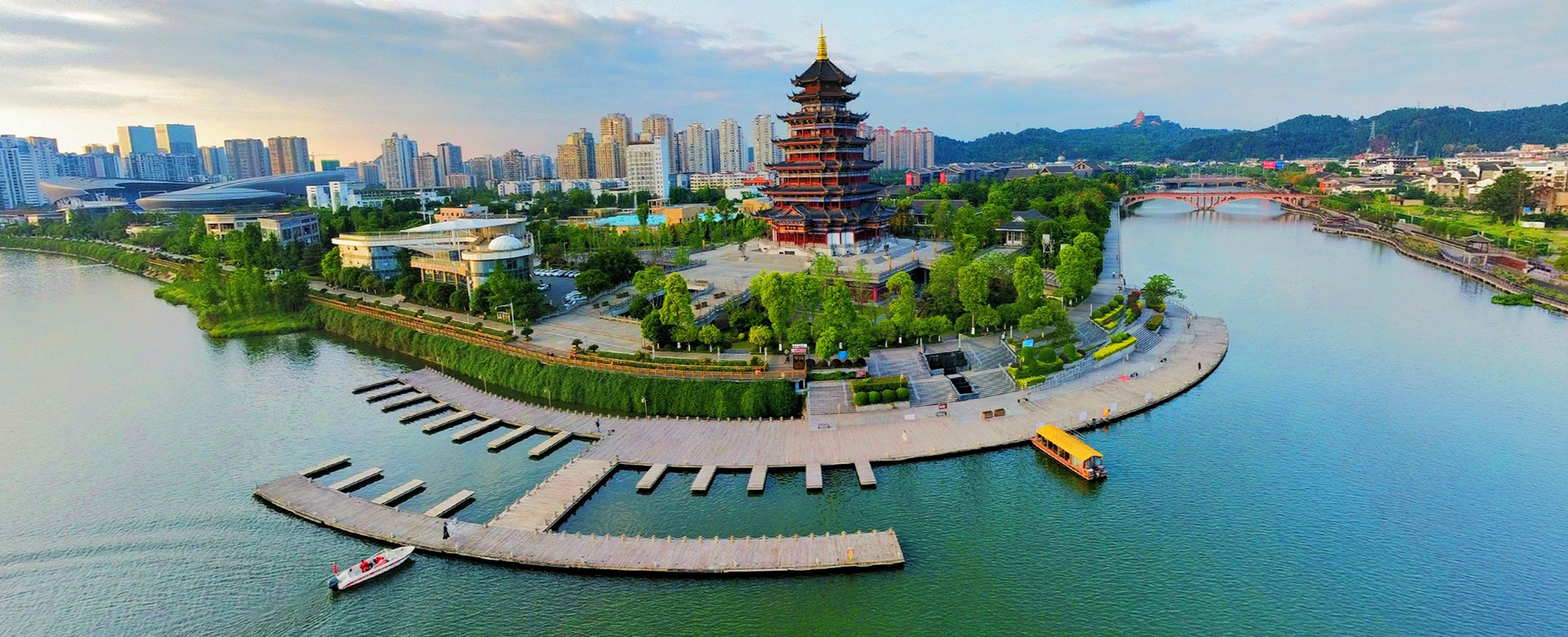 興企愛崗、志美行厲、建功立業(yè)