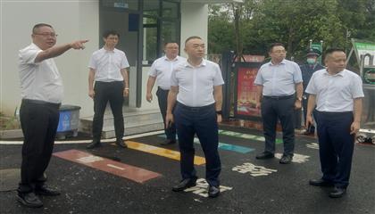 遂寧興業(yè)集團(tuán)召開“問題大排查、作風(fēng)大整治、工作大提升”專項(xiàng)行動(dòng)現(xiàn)場(chǎng)推進(jìn)會(huì)